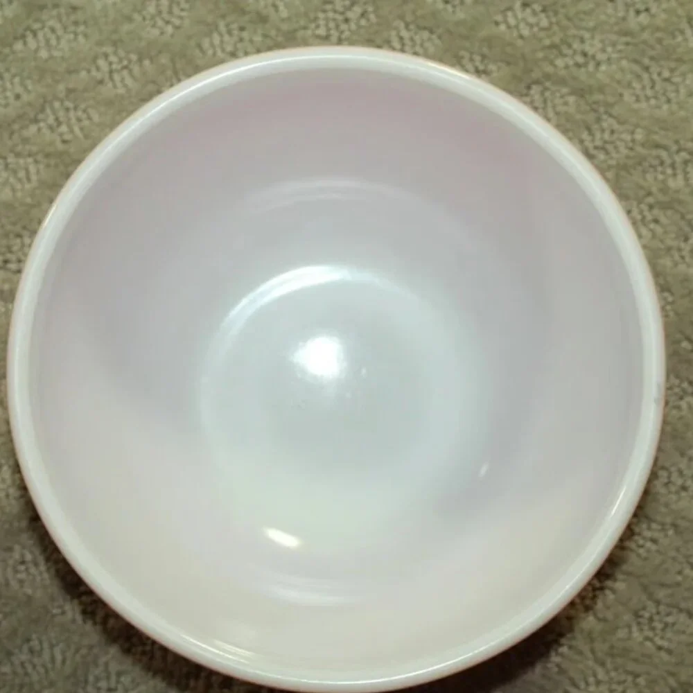 RARE! Vintage 1940's - 50's Primary Red  PYREX Mixing Bowl T.M. Reg 1  1/2 Quart